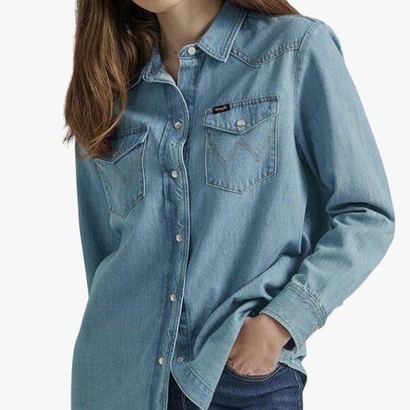 Wrangler Denim Boyfriend Shirt – Size L - Picture 1 of 10